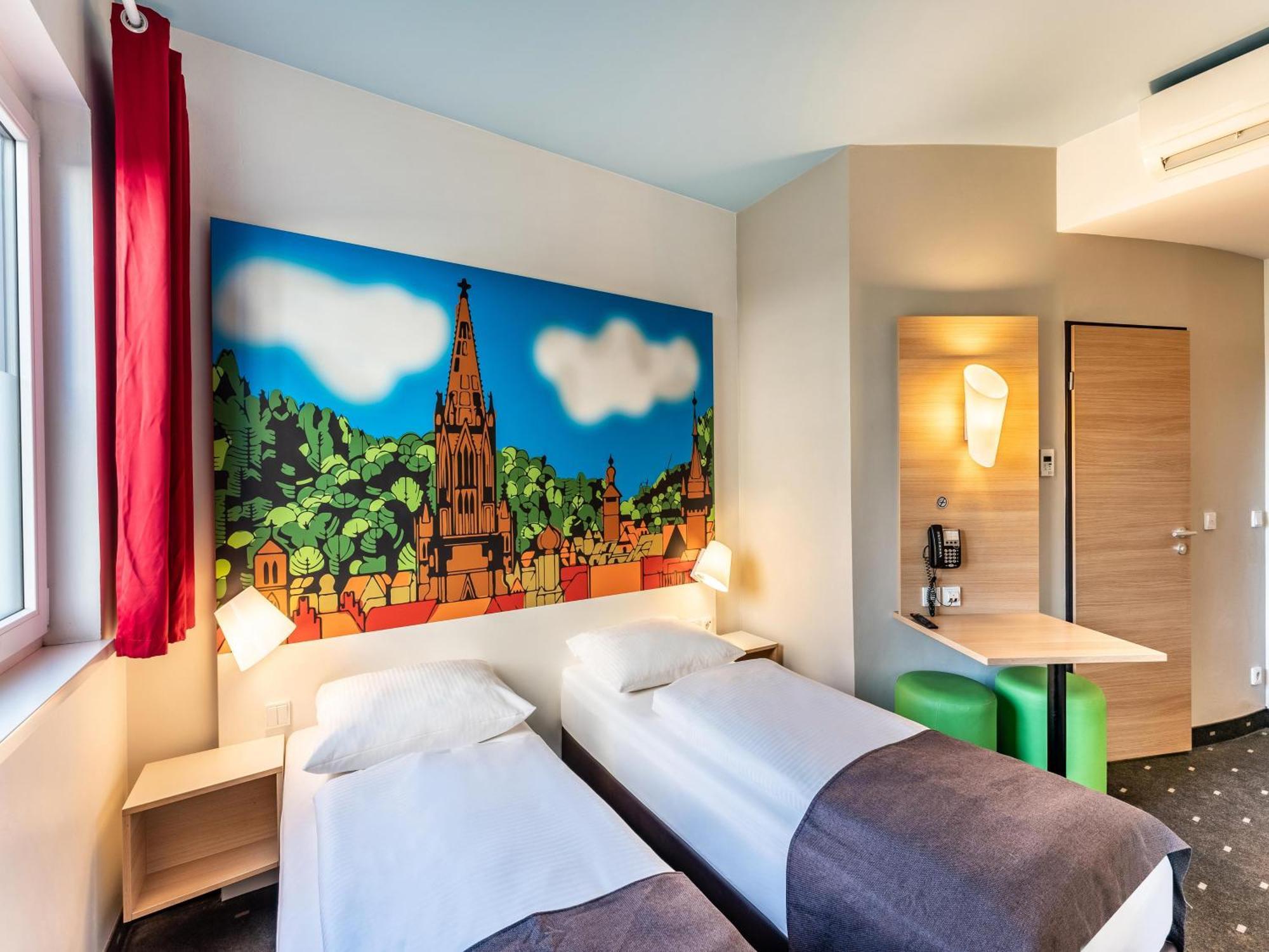 B&B Hotel Freiburg-Sued Bagian luar foto