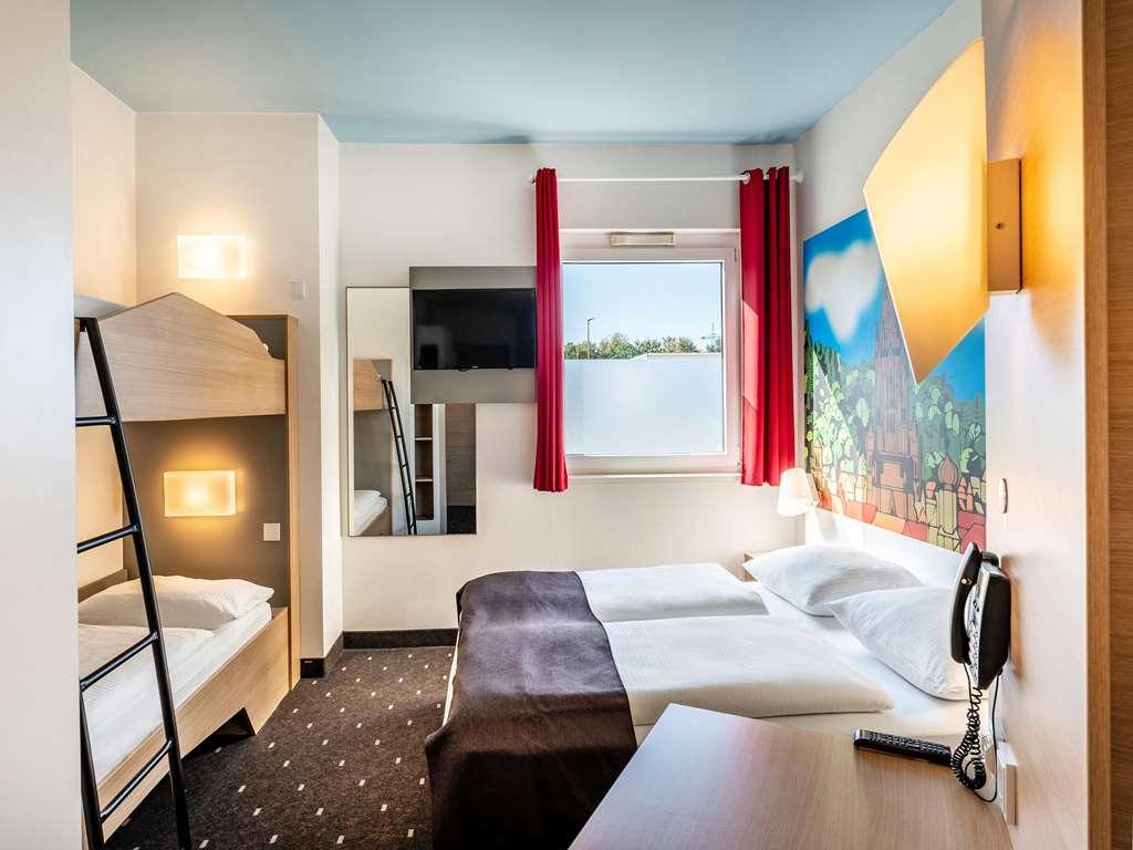 B&B Hotel Freiburg-Sued Ruang foto